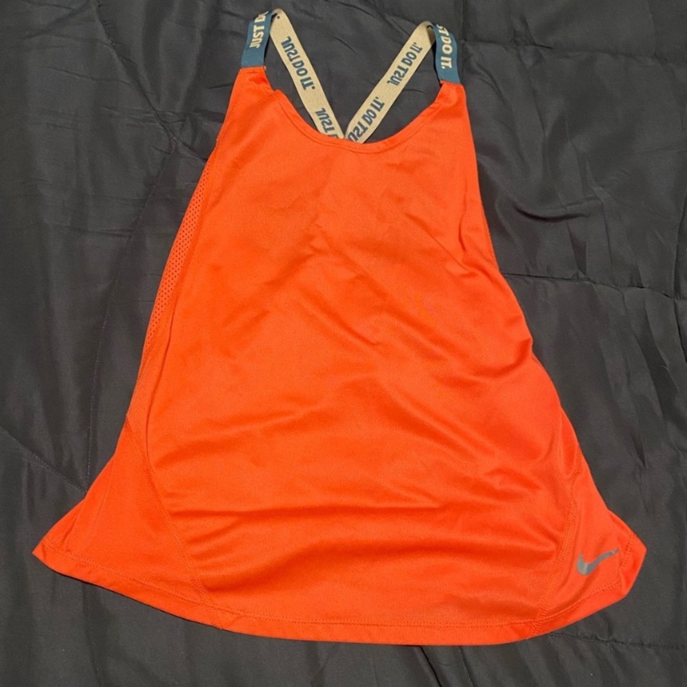 Nike Women’s Tank top